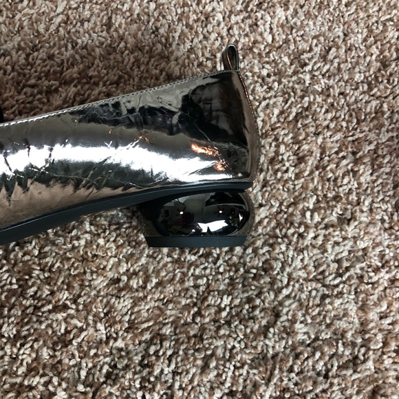JEFFREY CAMPBELL NWB Viona Metallic Loafer 6.5 - Picture 4 of 4